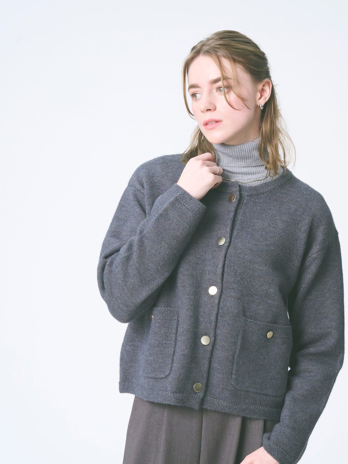 モデル: 169cm 着用サイズ: F