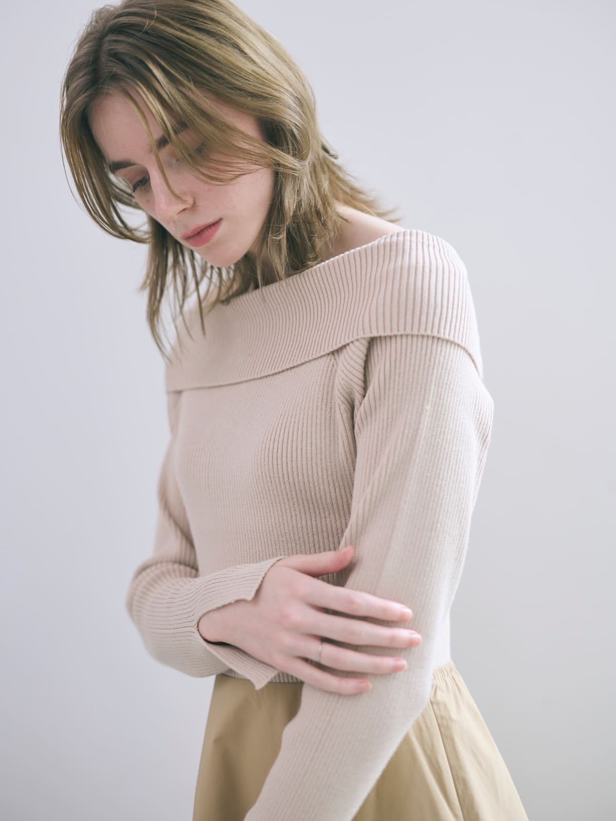 モデル: 169cm 着用サイズ: F